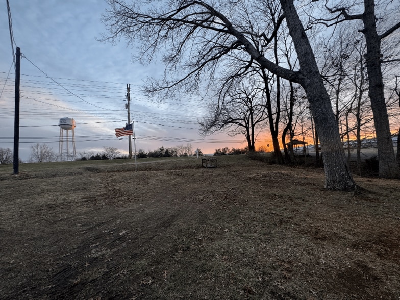 Building Photo - 101 Circle Dr