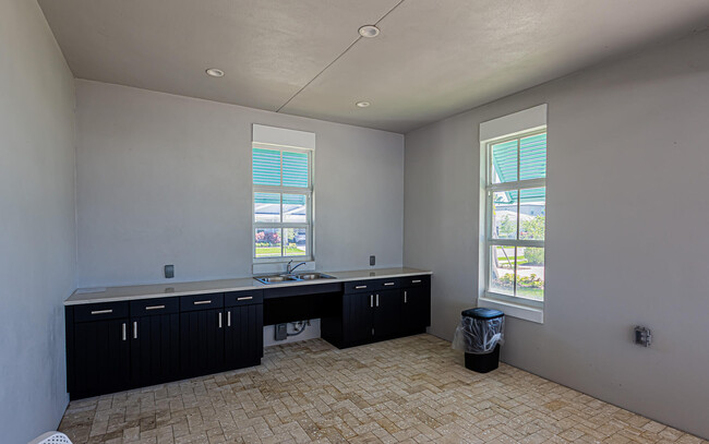 Building Photo - 11821 SW Lyra Dr.