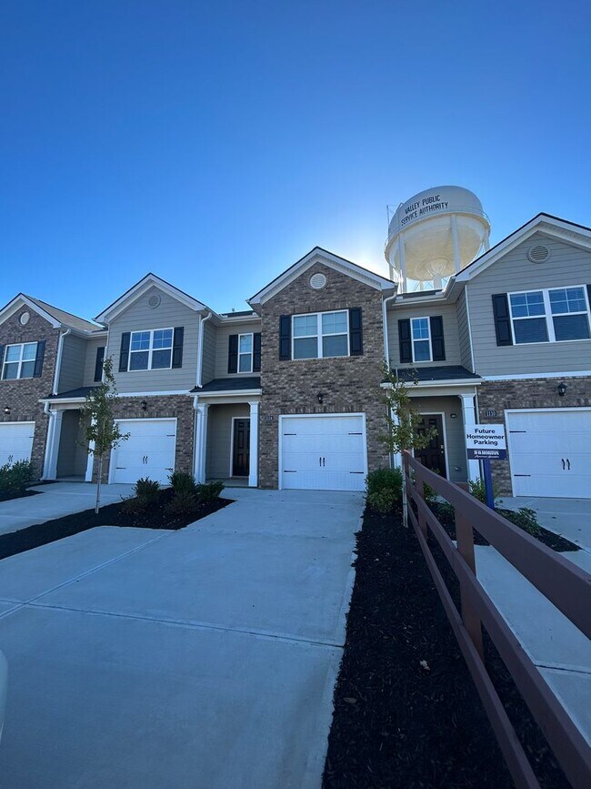 Building Photo - 1114 Bramhall Dr