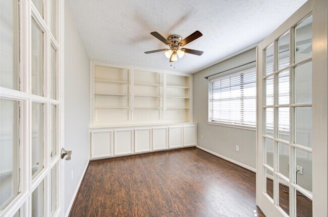 Building Photo - 3838 Fawn Creek Dr