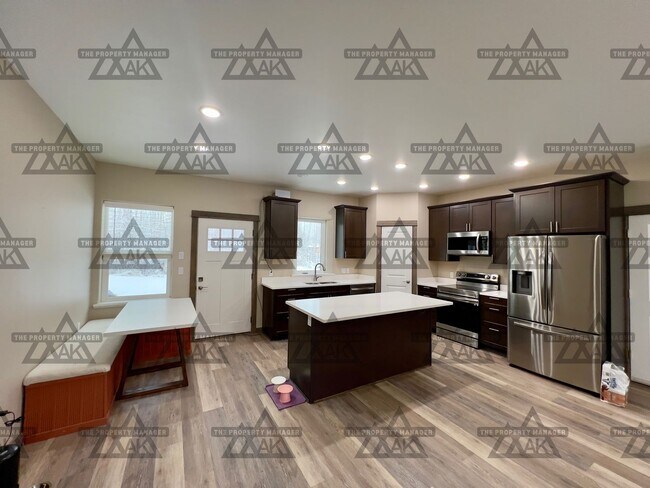 Building Photo - Beautiful 3-Bedroom, 2-Bath Home in North ...