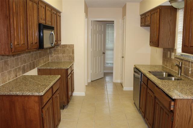 Building Photo - 4112 Howard Dr