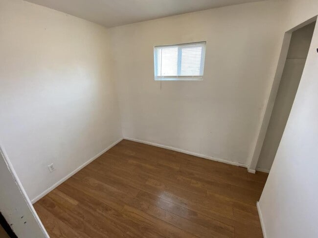 Building Photo - 815 Cleveland St