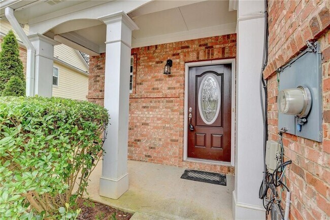 Building Photo - 3329 Fernview Dr