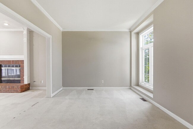 Building Photo - 1110 Brookedale Ct