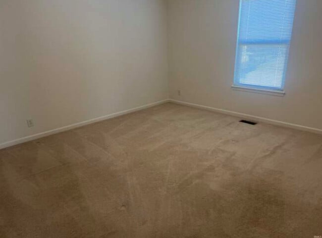 Building Photo - 3160 Trego Ct