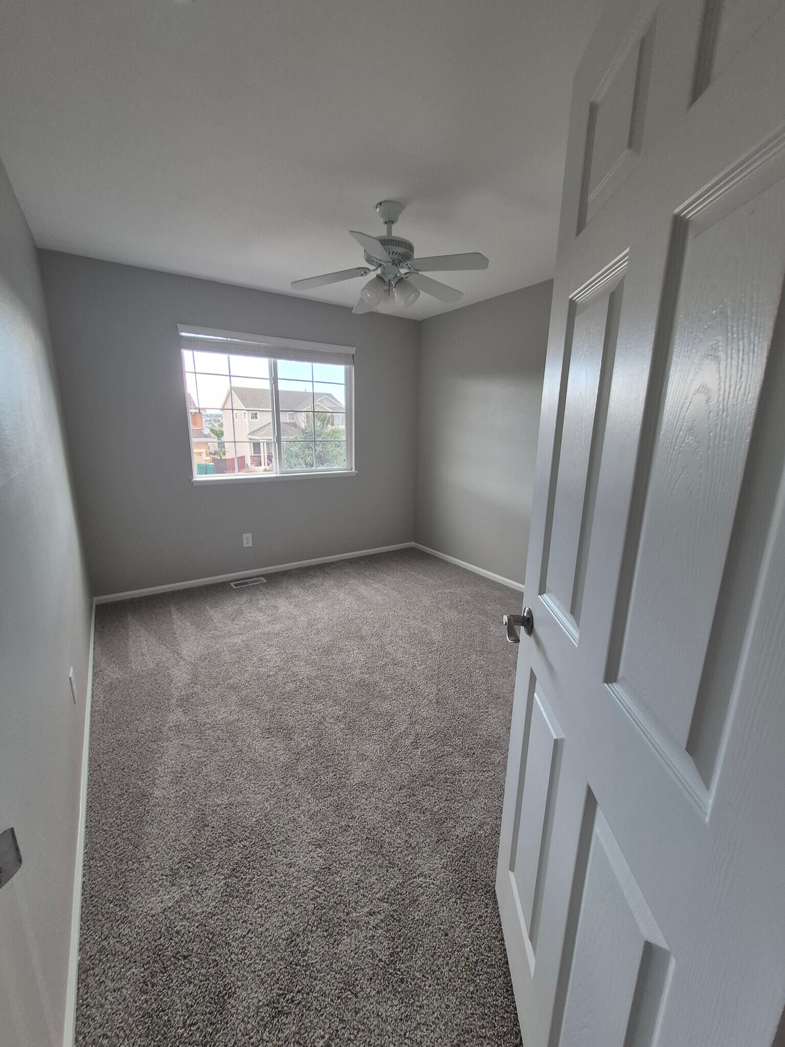 Bedroom 2 - 1825 Meadowbrook Pky