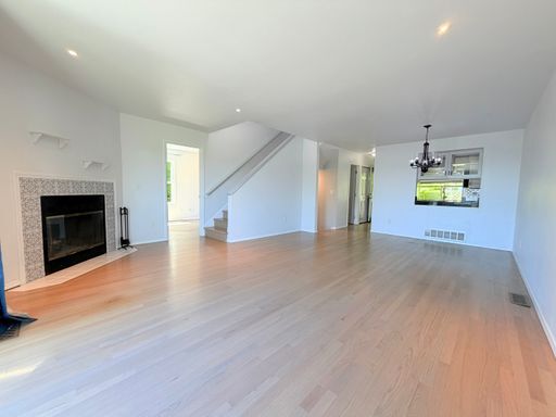 Building Photo - Spacious Magnolia Townhome with a View for $4495 - Available for Move in!