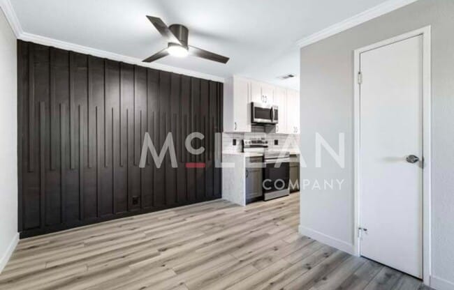 Building Photo - One Bedroom Palm Springs Villas