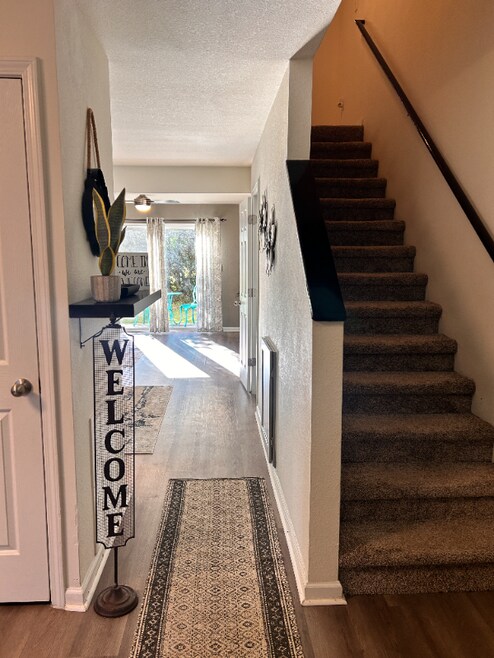 Building Photo - 1048 Fords Pointe Cir