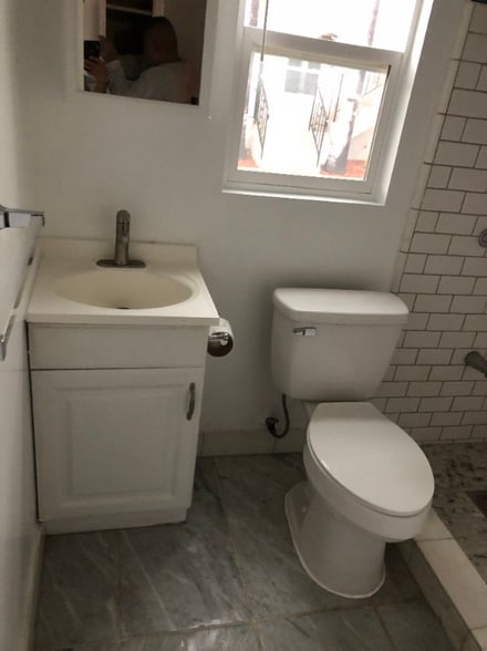 Building Photo - 6232 Milton Ave