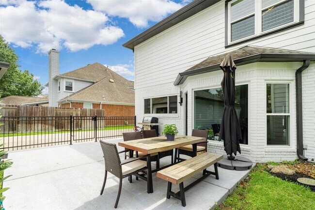 Building Photo - 13122 Dogwood Glen Ct