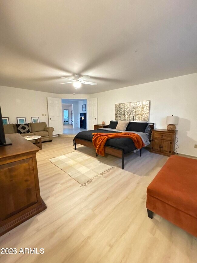 Building Photo - 6802 N 26th St