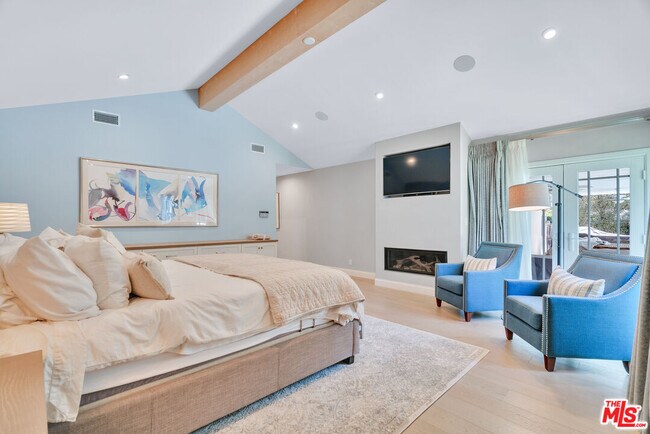 Building Photo - 5501 Cantaloupe Ave