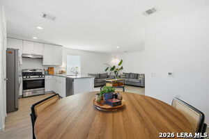 Building Photo - 12014 Kite Bnd