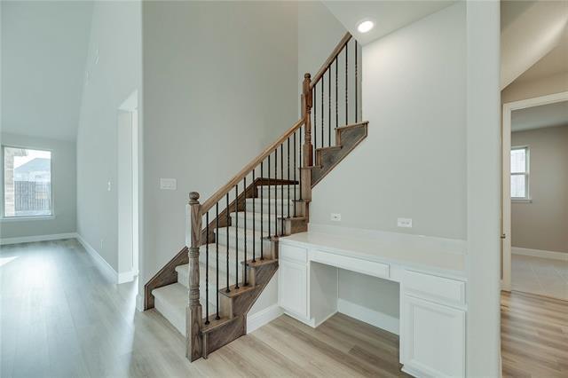 Building Photo - 2121 Sumard Dr