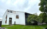 Building Photo - 800 Stratford Dr