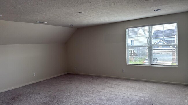 Building Photo - 5312 Veranda Dr