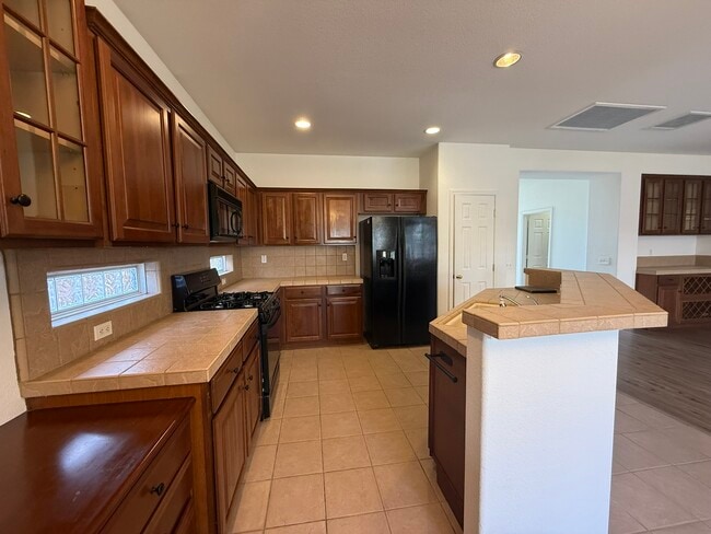 Building Photo - 9397 Boulder River Way