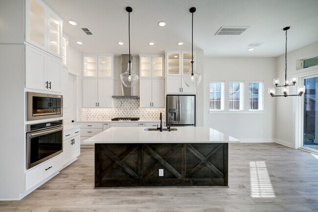 Building Photo - 3105 Somerset Levens Ln