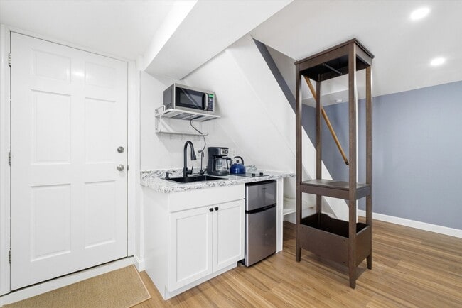 Building Photo - 44 Mcquade Brook Rd