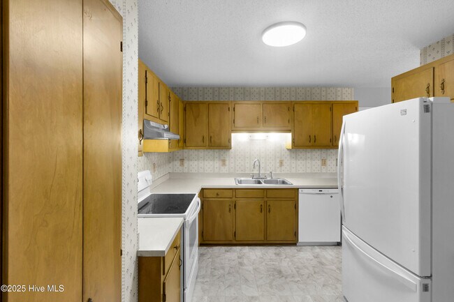 Building Photo - 209 McCoy Ave