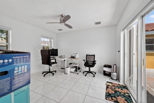 Building Photo - 685 SW 198th Terrace