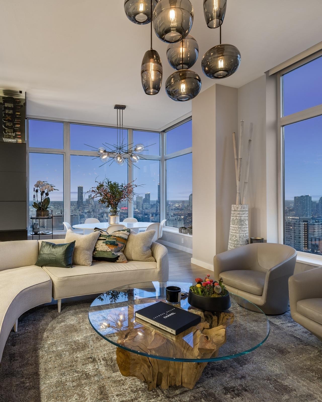 Building Photo - 400 E 67th St