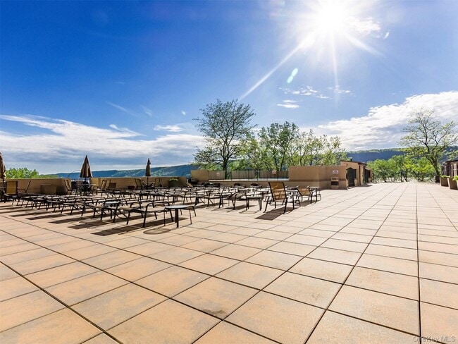 Building Photo - 1155 Warburton Ave