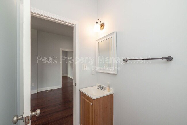 Building Photo - 2615 North Ave