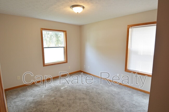 Building Photo - 2473 Renwood Pl