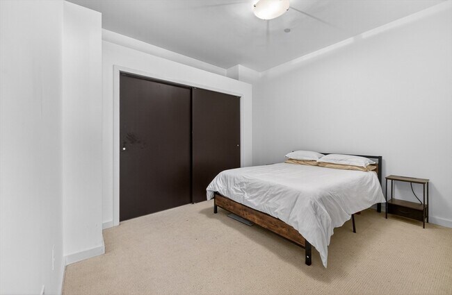 Building Photo - 88 Kingston St