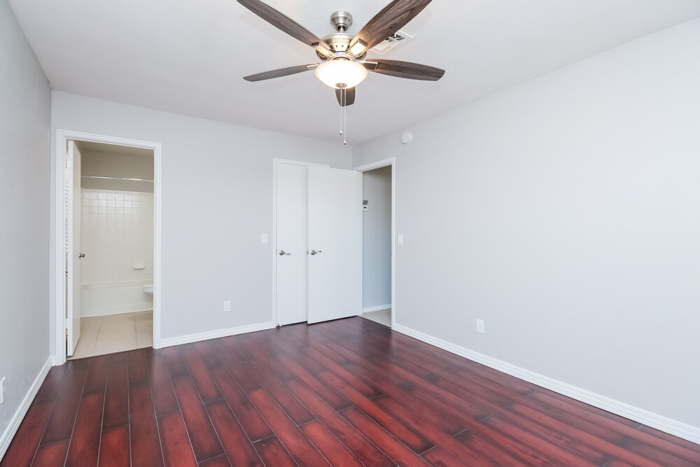 Building Photo - 12323 N 86th Ln