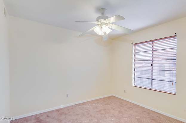 Building Photo - 4546 E Villa Theresa Dr