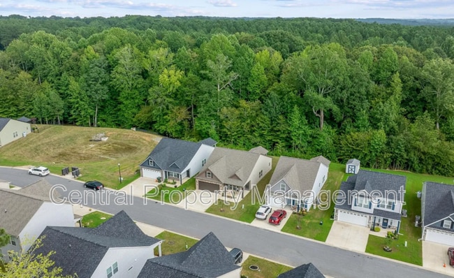 Building Photo - 487 Timberwood Dr