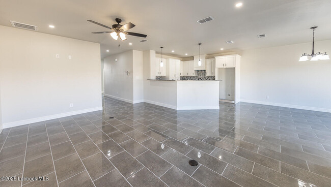 Building Photo - 1808 Ross Ave