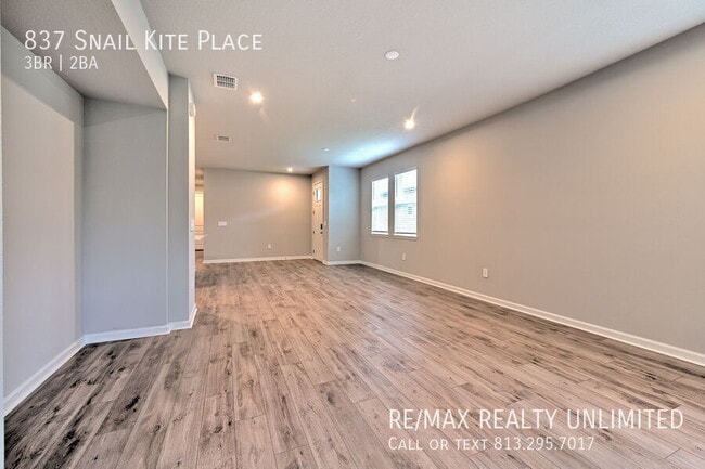 Building Photo - 837 Snail Kite Pl