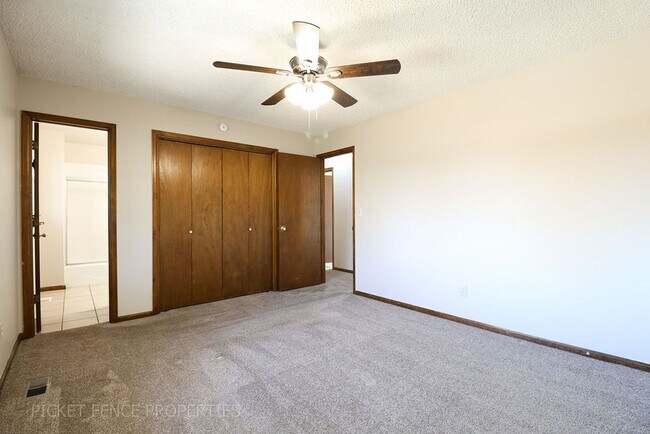 Building Photo - Beautiful 2 Story Home in Loveland