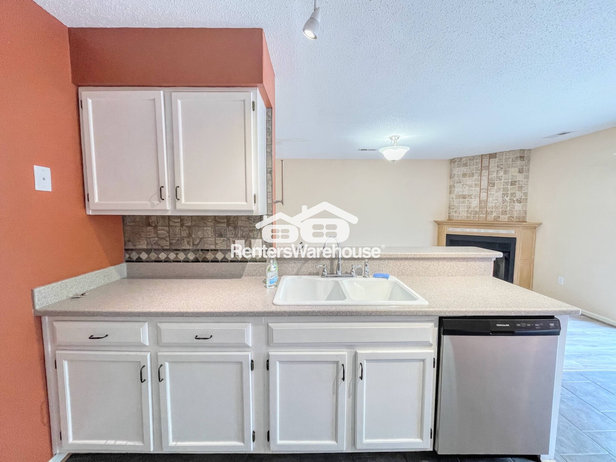 Building Photo - 631 Brisa Ct