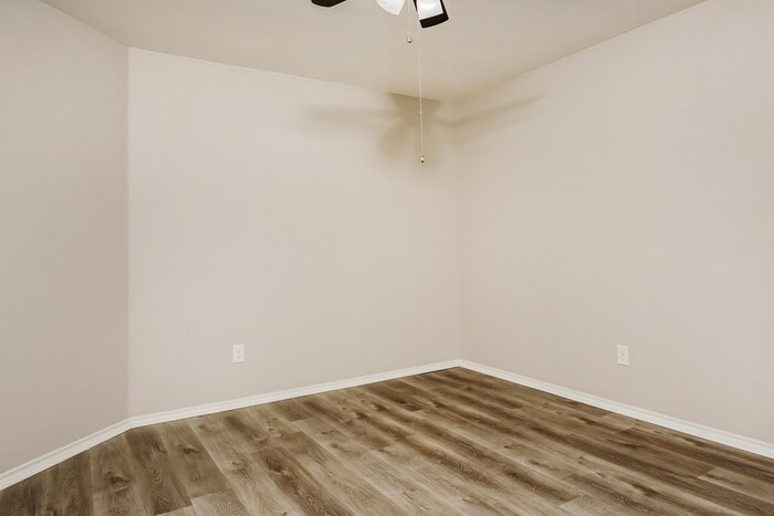Building Photo - 1207 Savannah Ridge Dr