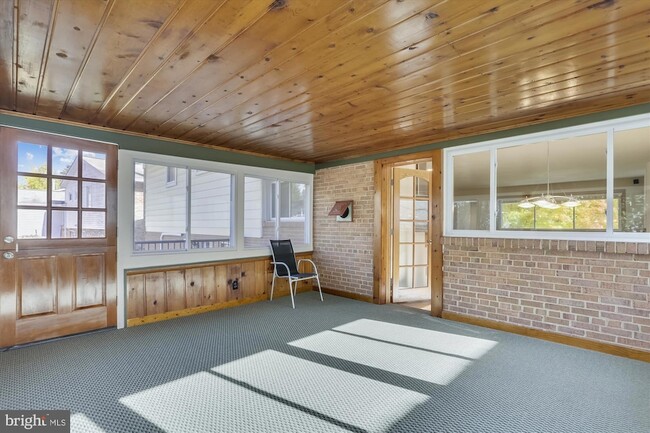 Building Photo - 6403 Tone Dr