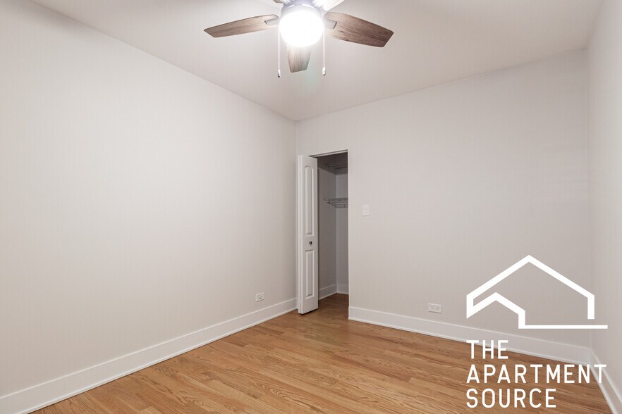 Building Photo - 516 W Cornelia Ave