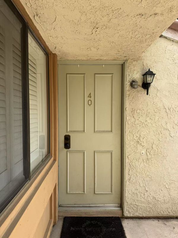 Building Photo - 22804 Hilton Head Dr