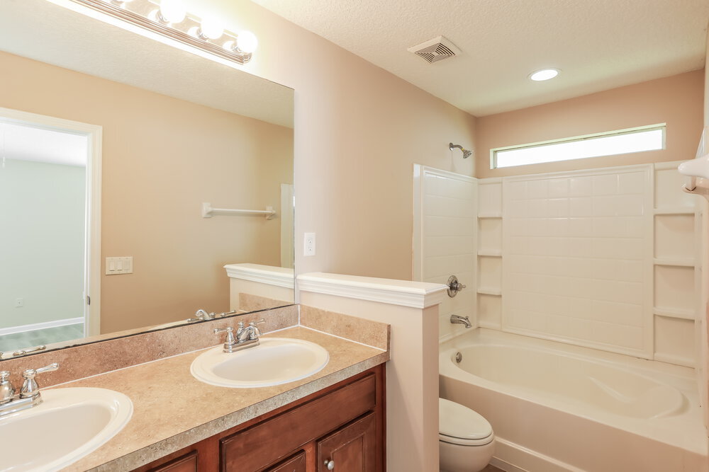 Building Photo - 3290 Silverado Cir