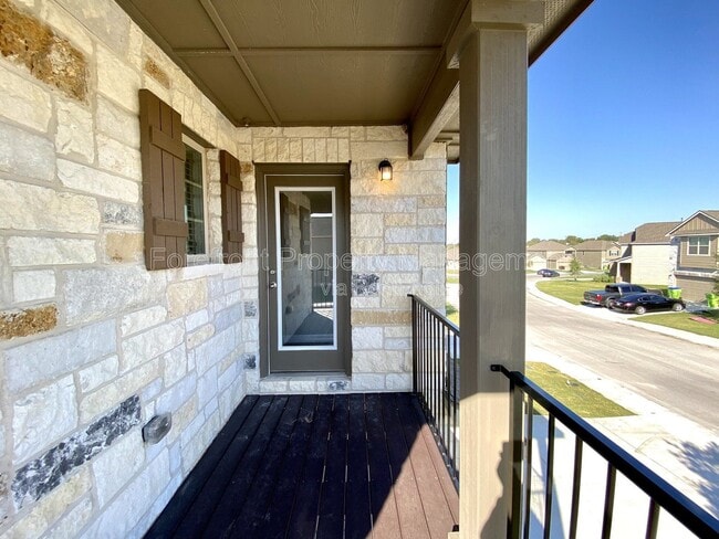 Building Photo - 1206 Ranch Falls