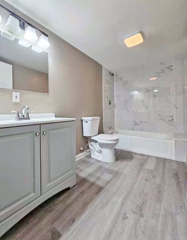 Building Photo - Prime location East Boston modern apartment on 1st floor next to T stop.