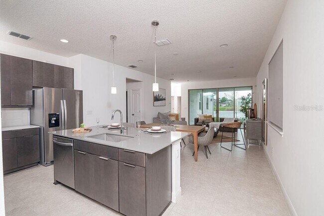 Building Photo - 7508 Wing Span Wy