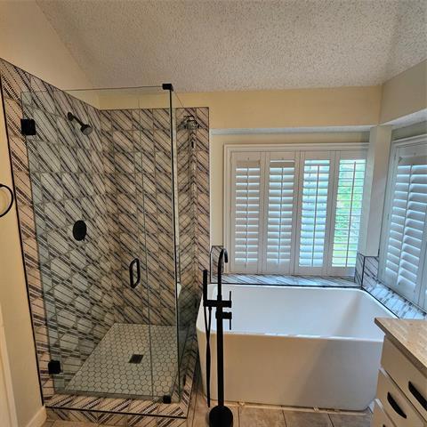Building Photo - 2817 Oleander Dr