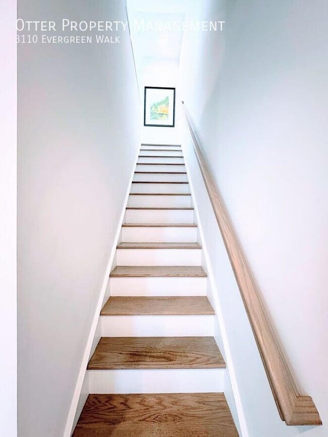 Building Photo - 3110 Evergreen Walk