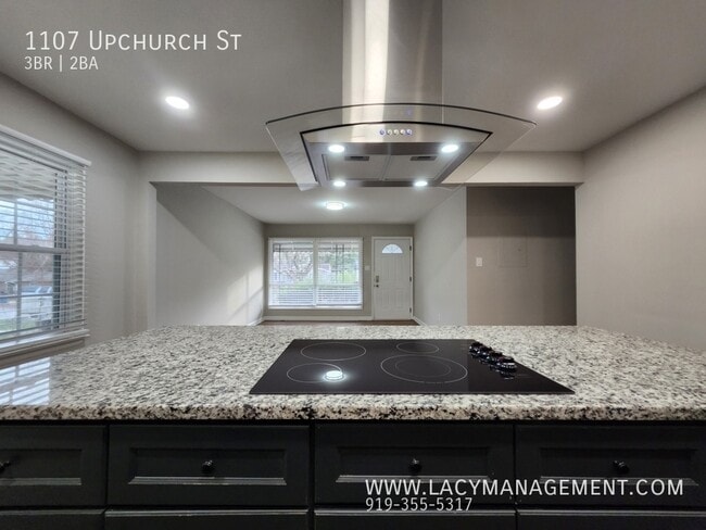 Building Photo - 1107 Upchurch St
